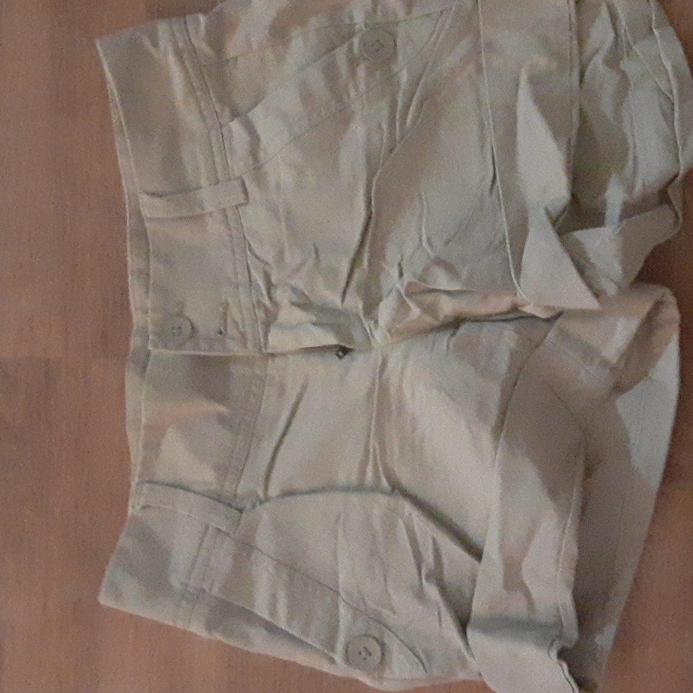 GAP Khakis shorts Size 2